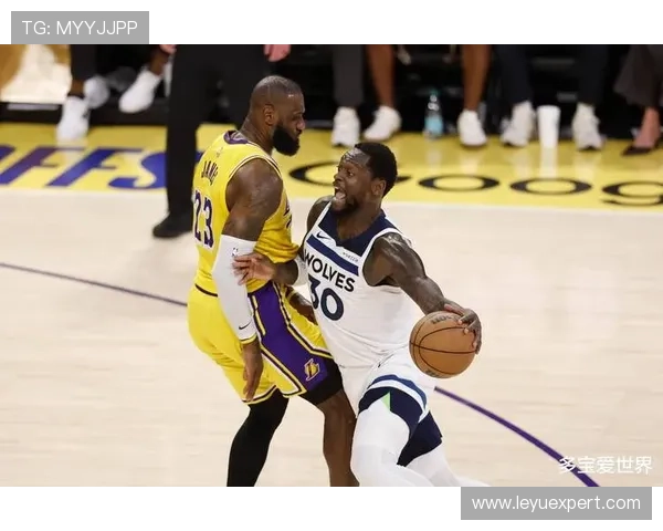 安东尼·戴维斯挡拆拉开空间助力湖人内线效率显著提升