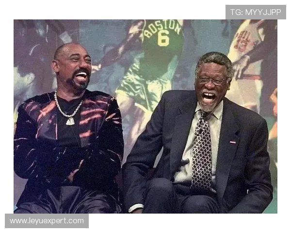 张伯伦单季50.4分主导进攻对比拉塞尔防守型统治