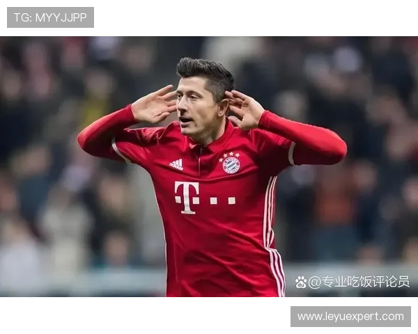 莱万多夫斯基西甲首赛季表现解析：转会后是否依旧保持统治力