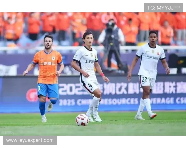 克雷桑一拿球就亮灯，山东泰山进攻体系却越踢越单薄