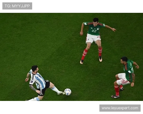 梅西与C罗全面性对比：差距何在